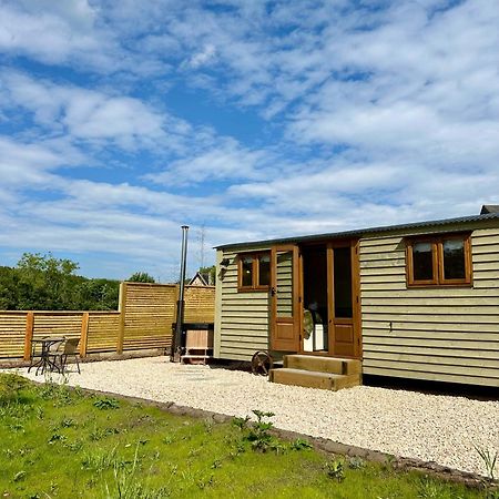 Lintmill Lodges - Thistle Shepherds Hut Sorn Exterior photo