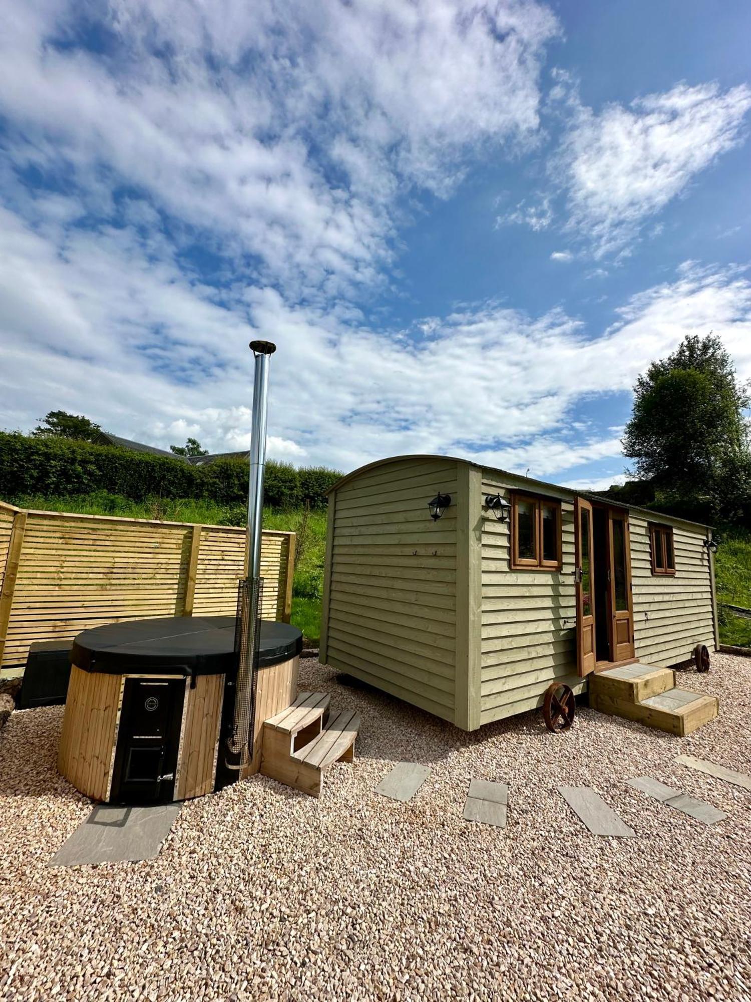 Lintmill Lodges - Thistle Shepherds Hut Sorn Exterior photo